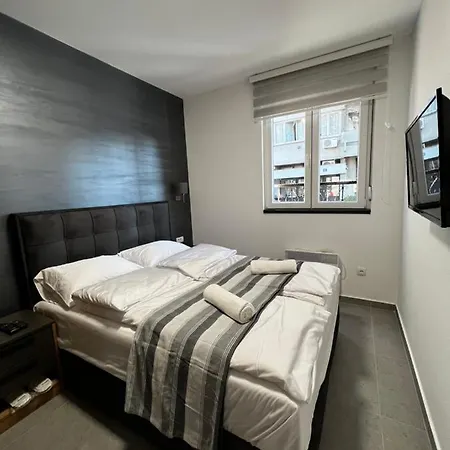 Ortak Apartment