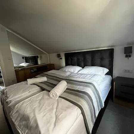 Apartment Ortak *