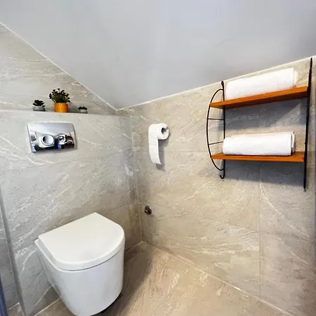 Apartment Ortak *