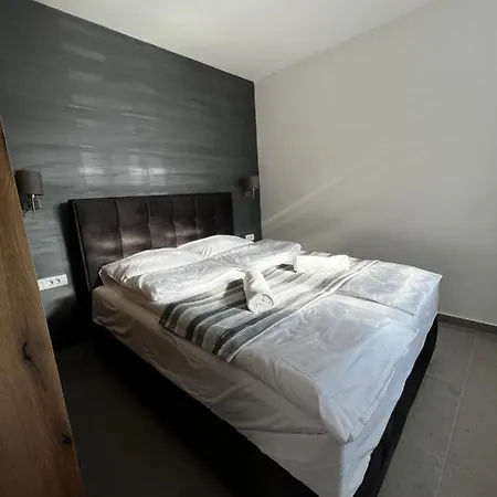Ortak Apartment *
