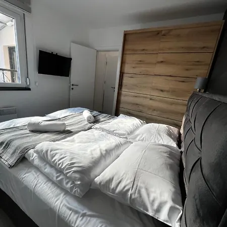 Apartment Ortak *